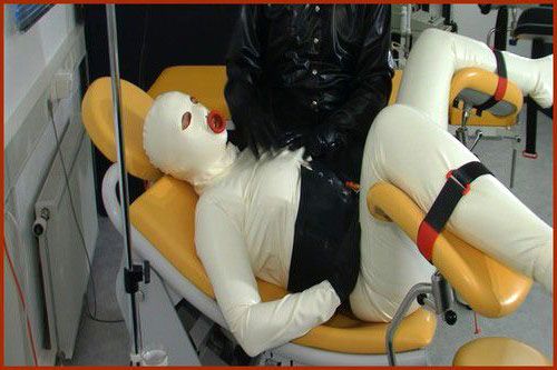Spekula - Rubber fetish clinic in action | WMV 1080p