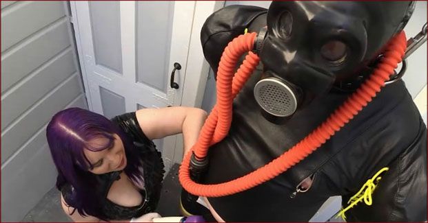 Mistress Alice - Dominance and assfucking [MP4 480p]