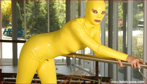 Latex yellow on gorgeous lady in fetish photo compilation - JPEG 1488x2240